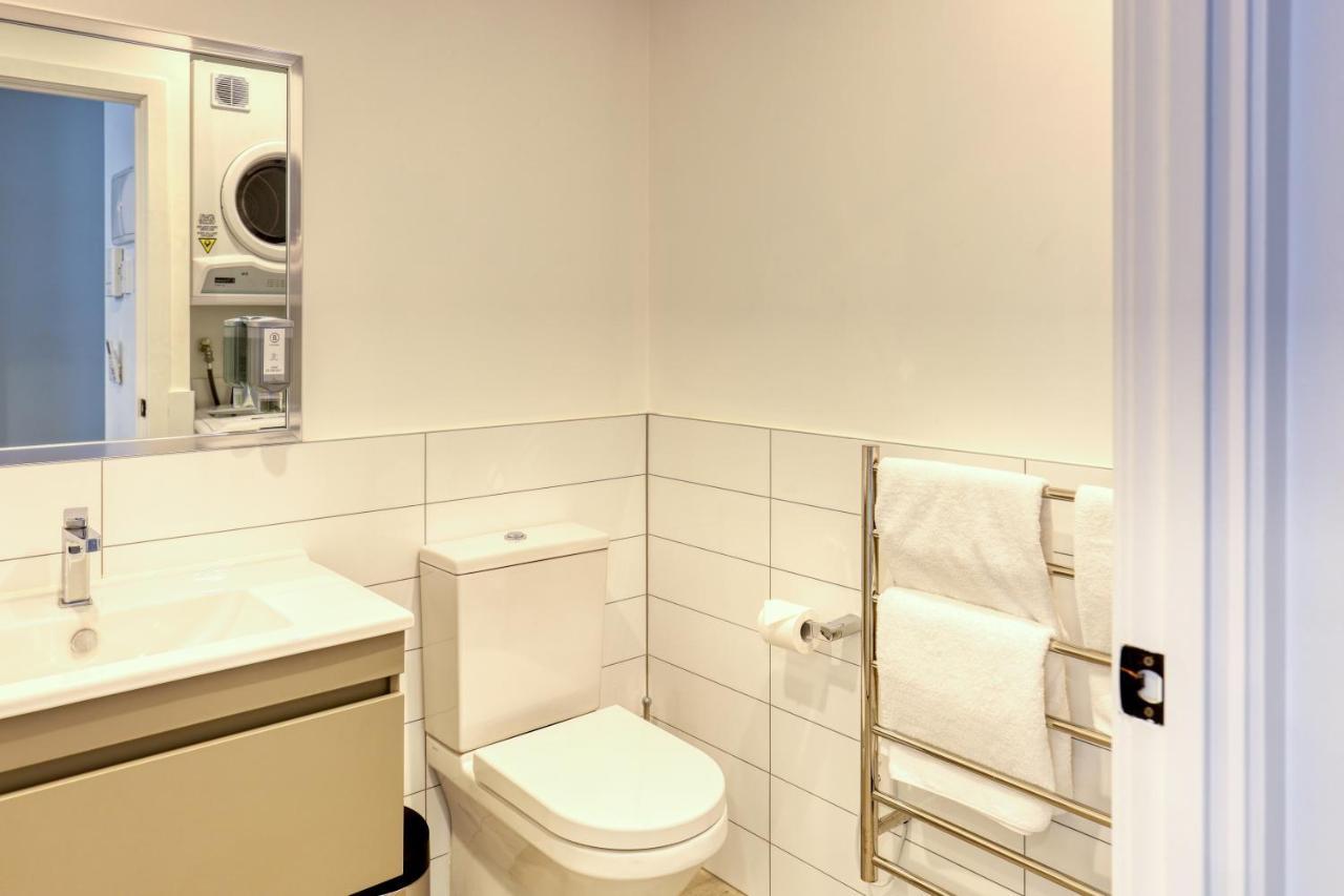 אוקלנד Ramada Suites By Wyndham Victoria Street West מראה חיצוני תמונה